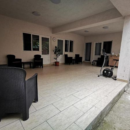 Zapp House Hotel Костинещи Екстериор снимка