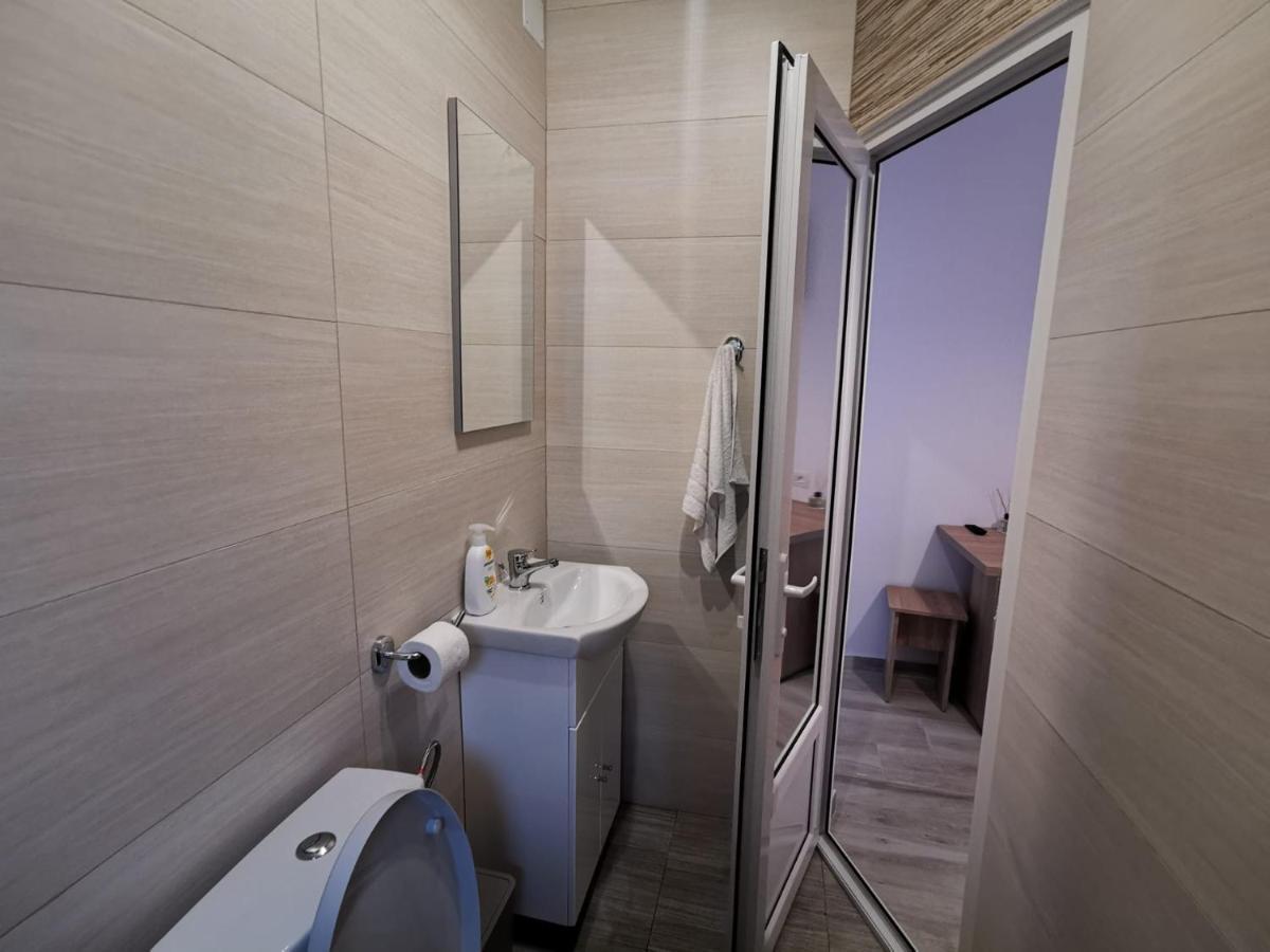 Zapp House Hotel Костинещи Екстериор снимка