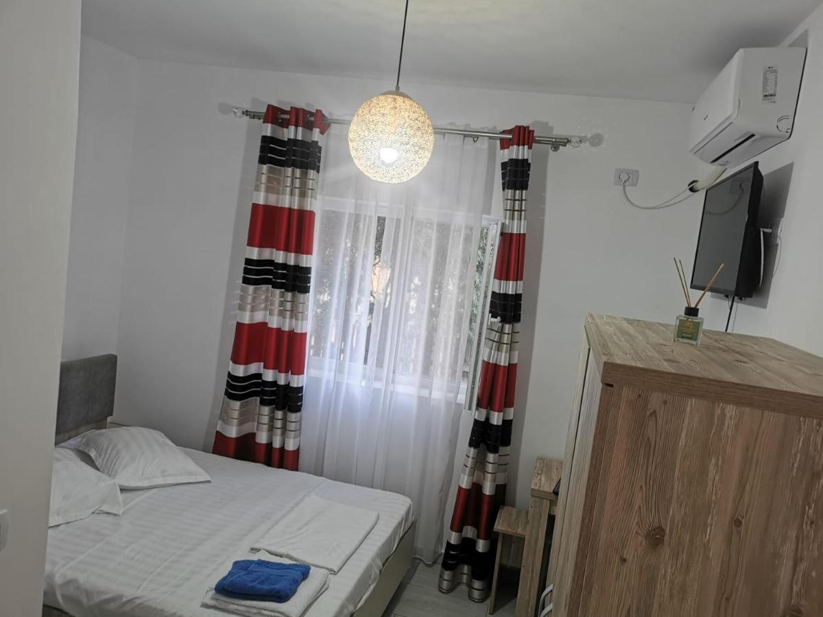 Zapp House Hotel Костинещи Екстериор снимка